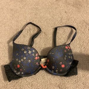 Like new Aerie Brooke grey floral push up bra
